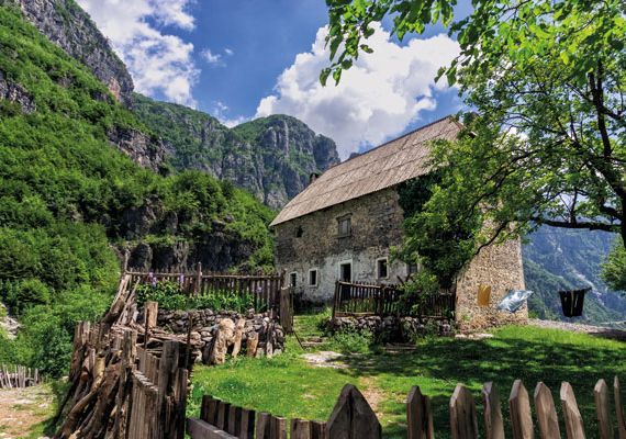 Valbona. © Narda Gongora - shutterstock.com
