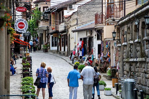 Bulgaria. Calle de Veliko Tarnovo. © Ntonkova-Shutterstock.com.