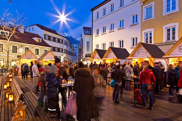 Mercado de Navidad de Innsbruck. Plaza Wiltener. © Innsbruck Tourismus / Christof Lackner.